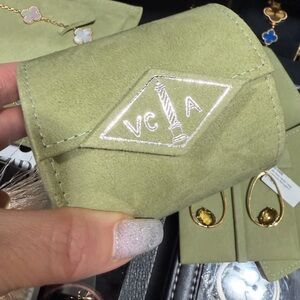 Van Cleef & Arpels Green Suede Bracelet /Watch Case NEW! Perfect for travel!